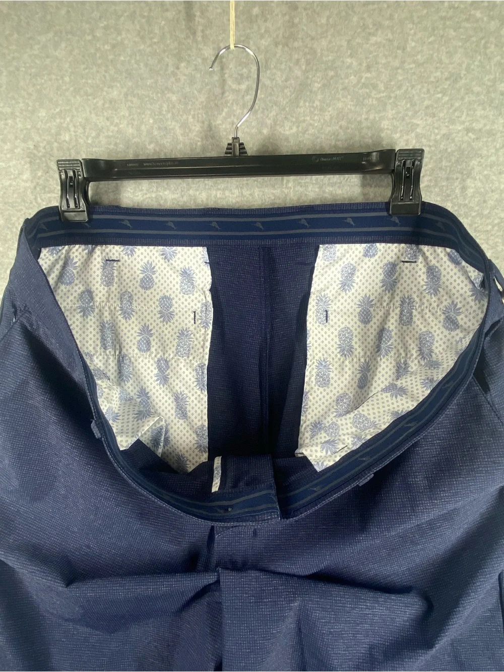 Tommy Bahama short Men's 42 LG Navy Performance Lightweight UPF 30+ elegant NWT